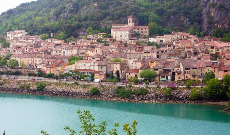 Camping St-Laurent-du-Verdon Ciela Village La Farigoulette Réception