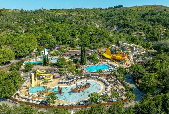 Camping Villeneuve-de-Berg Ardèche Ciela Village Domaine Le Pommier  Parc aquatique