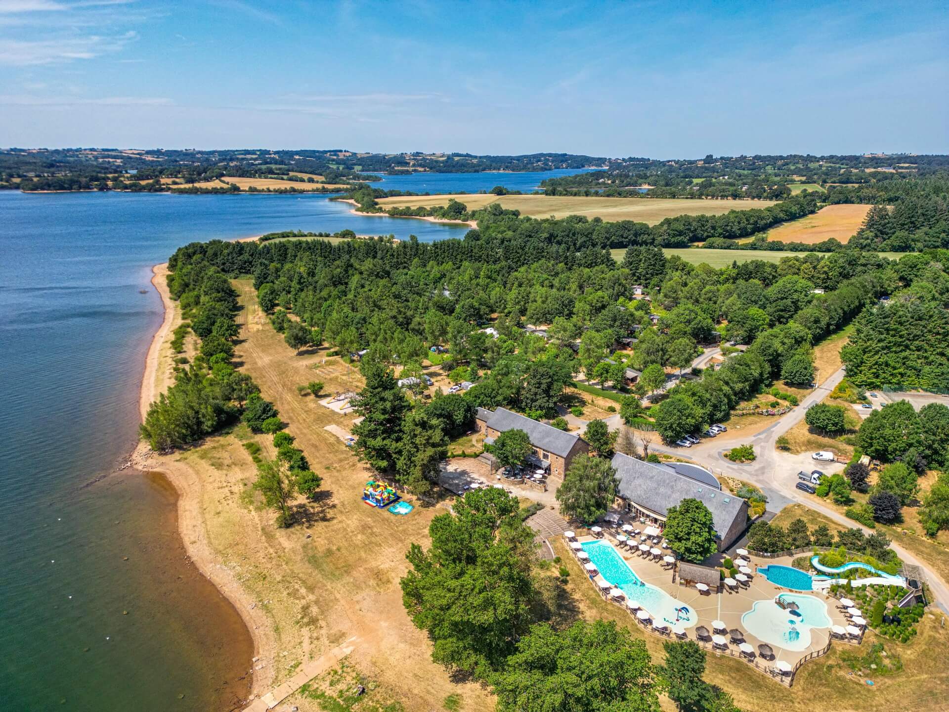 Camping Canet-de-Salars Aveyron Ciela Village Le Caussanel bord de lac