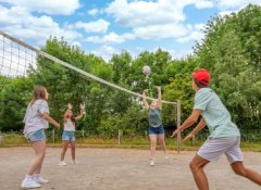 Camping Canet-de-Salars Aveyron Ciela Village Le Caussanel volleyball