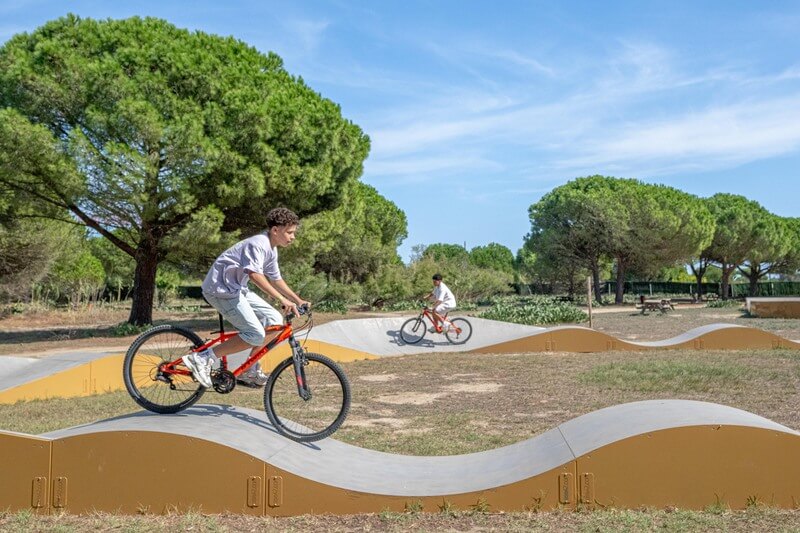 467 Camping Occitanie Le Floride Et L Embouchure Ciela Village Skate Parc