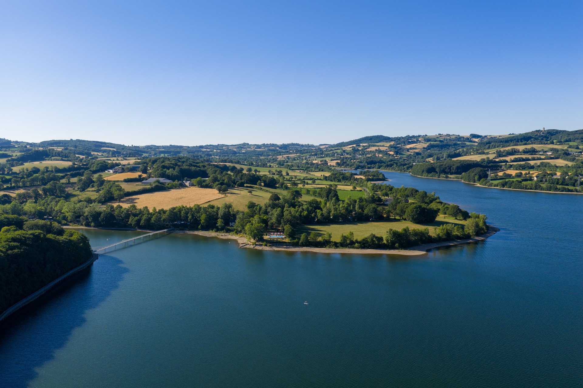 Camping Alrance Aveyron Les Cantarelles Ciela Village bord de lac