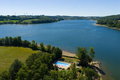 Camping Alrance Aveyron Les Cantarelles Ciela Village bord de lac