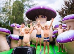 Camping Les Routes de Provence Forcalquier Alpes de Haute Provence Ciela Village  jeux gonflables