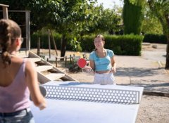 Camping Les Routes de Provence Forcalquier Alpes de Haute Provence Ciela Village  ping pong