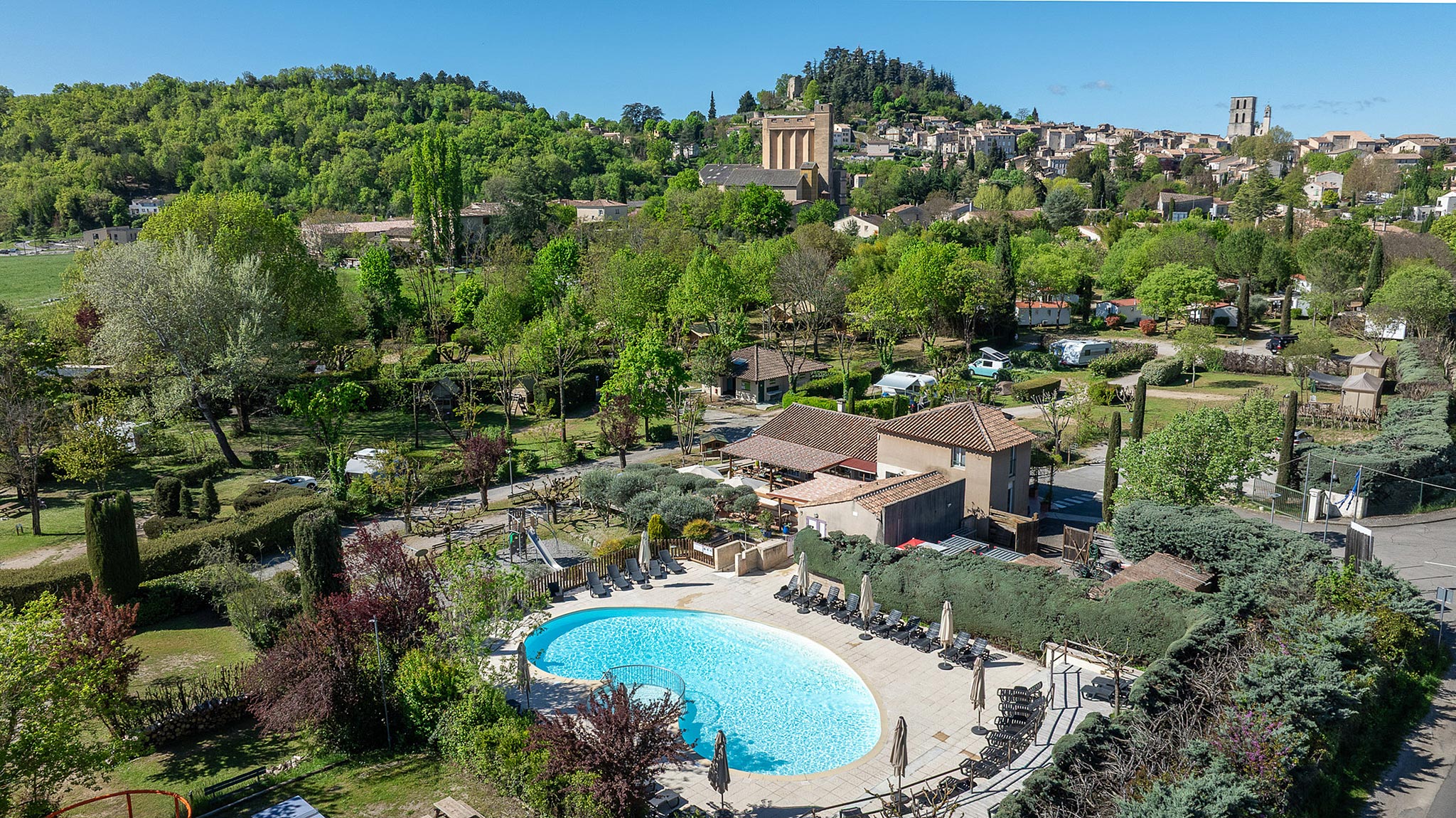 Camping Les Routes de Provence Forcalquier Alpes de Haute Provence Ciela Village 