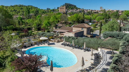 Camping Les Routes de Provence Forcalquier Alpes de Haute Provence Ciela Village piscine
