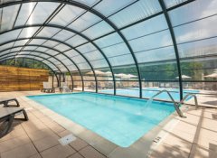 Camping Le Bourg d'Oisans Isère Le Château de Rochetaillée Ciela Village piscine couverte