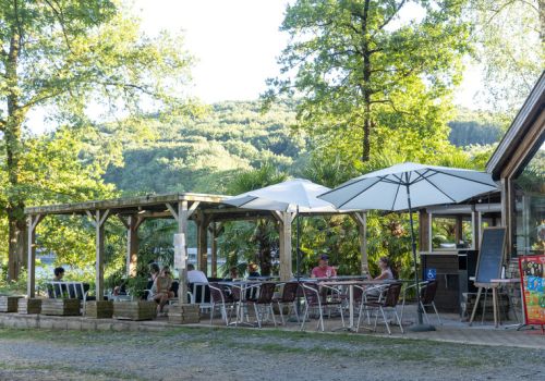 Camping Alrance Aveyron Les Cantarelles Ciela Village restaurant