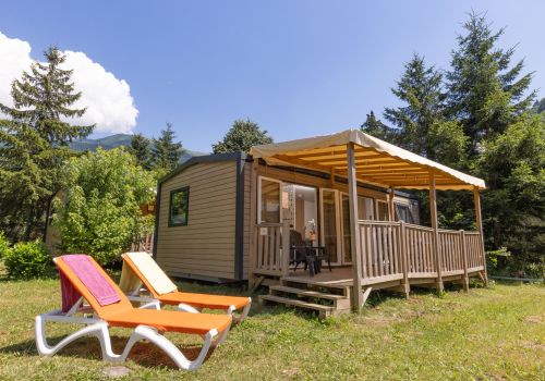 Camping Bourg d'Oisans Ciela Village Le Château Rochetaillée hébergement