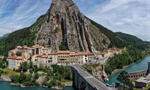 Camping dans les Hautes-Alpes