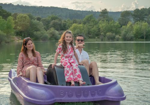Camping St-Laurent-du-Verdon Ciela Village La Farigoulette pédalo lac