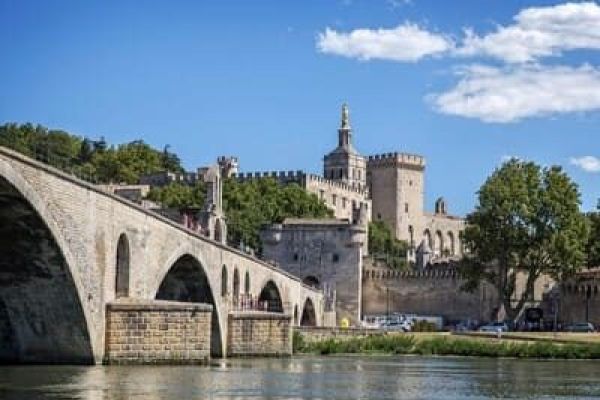 Camping Pernes les Ciela Village Avignon Parc Pont d'Avignon