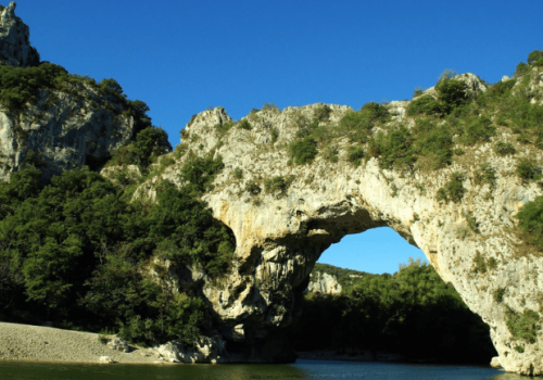 Camping Barjac Gard La Buissière Ciela Village Vallon-pont-d'Arc