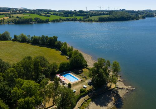 Camping Alrance Aveyron Les Cantarelles Ciela Village bord de lac