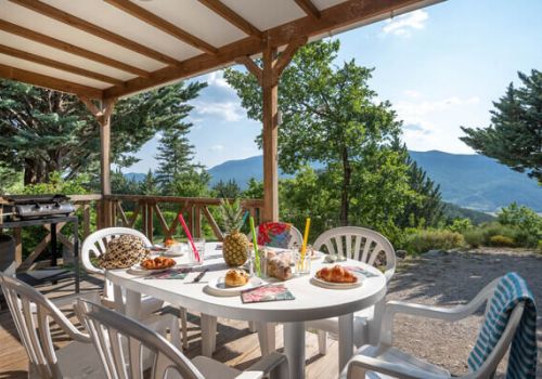 Camping Serres Ciela Village Les 2 Soleils terrasse mobil-home