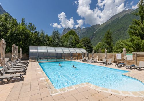 Camping Le Bourg d'Oisans Isère Le Château de Rochetaillée Ciela Village  piscine