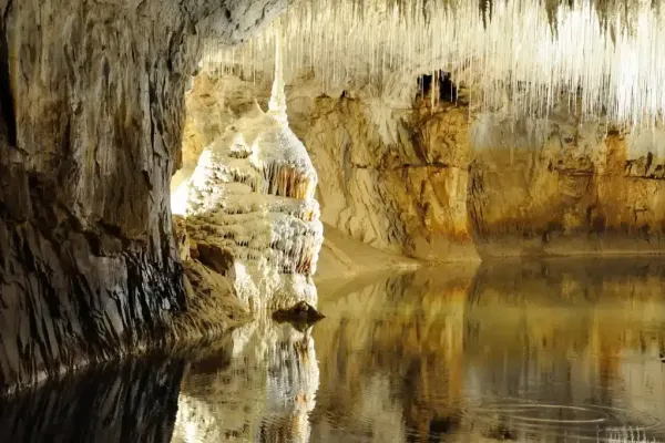 Camping Drôme Ciela Village Lac Bleu activité grotte de Choranche