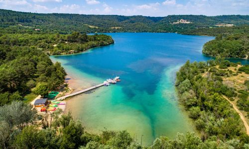 Cámping St-Laurent-du-Verdon, Ciela Village, La Farigoulette, lago