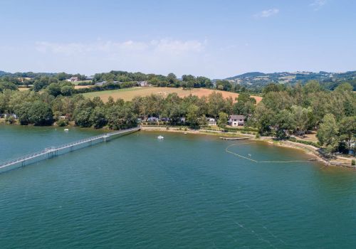 Camping Alrance Aveyron Les Cantarelles Ciela Village piscine