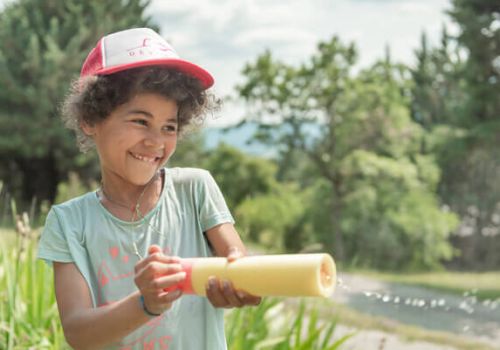 Piscine jeux d'eau enfants camping Serres